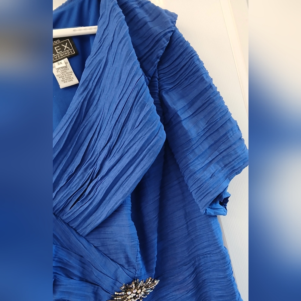 Alex Evenings Royal Blue Textured Short Sleeve Blouse with Brooch Accent - Picture 8 of 11